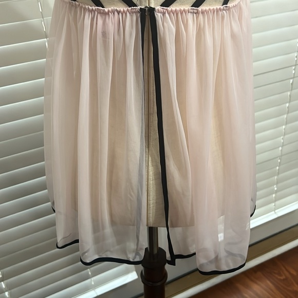 Victoria’s Secret Lingerie Slip - Picture 5 of 11